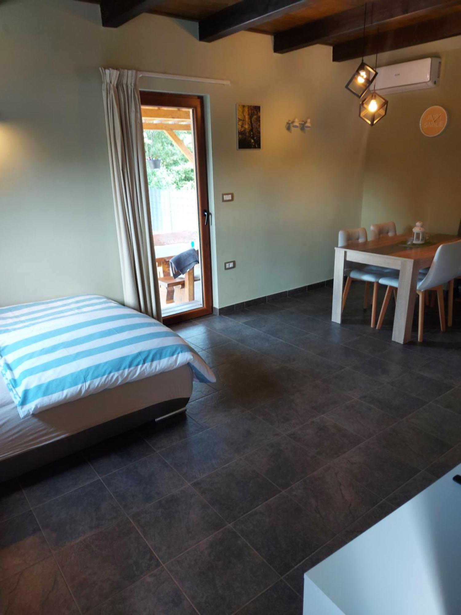 Guest House Flora 帕津 客房 照片